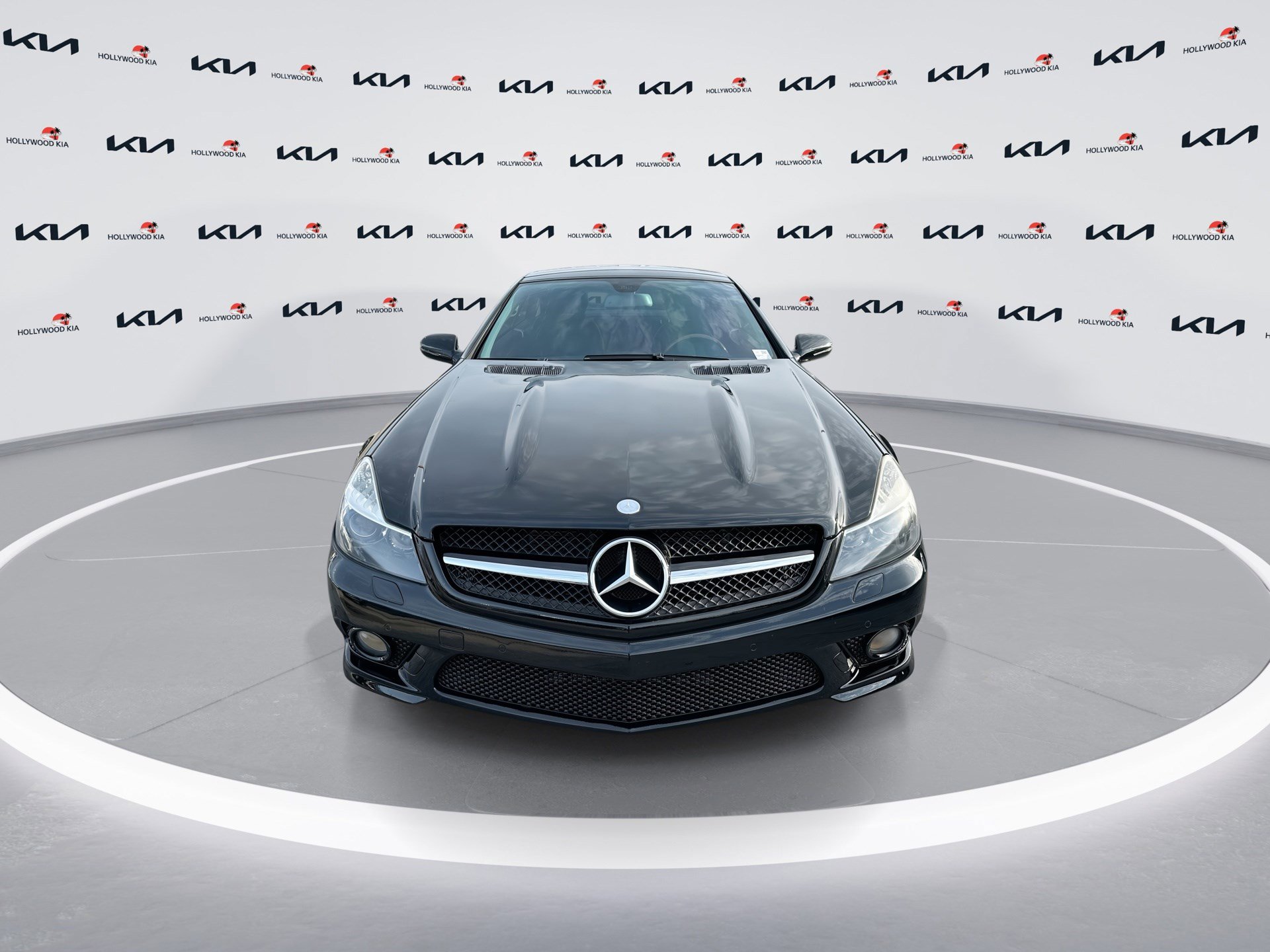 Used 2009 Mercedes-Benz SL 550 image 3