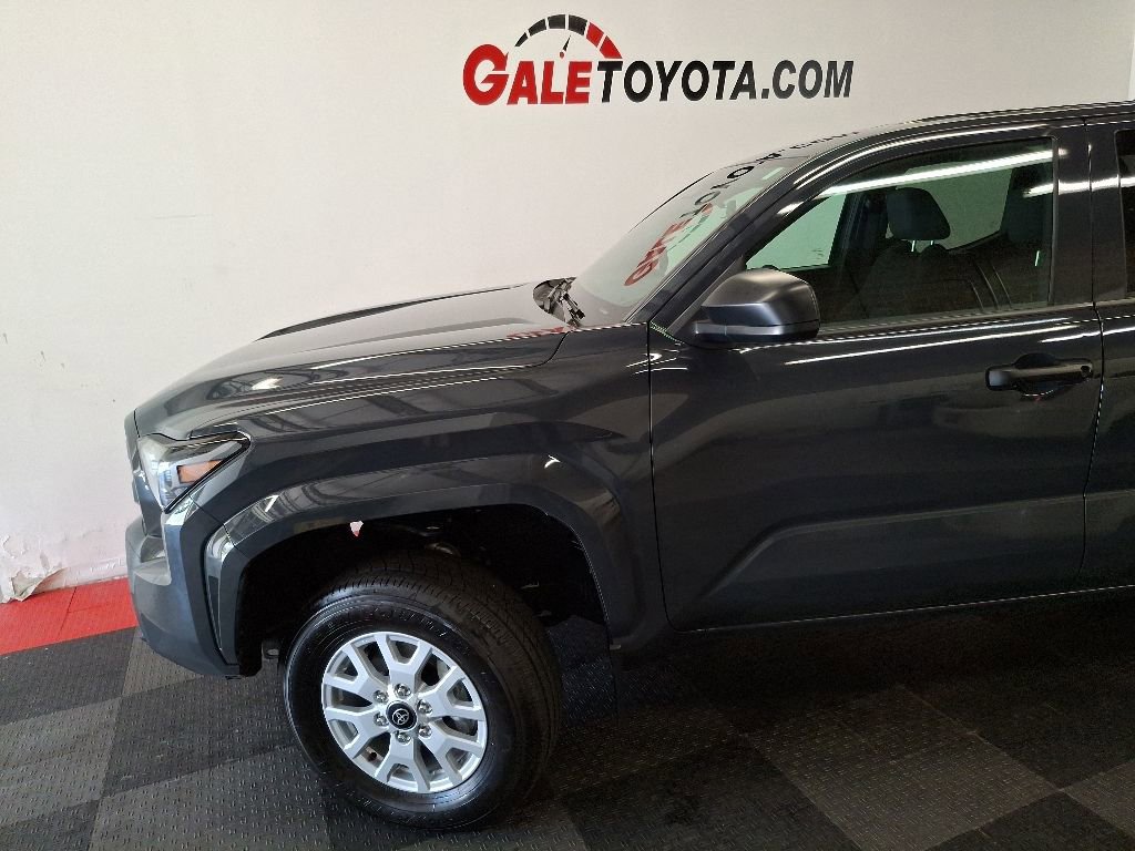 Used 2024 Toyota Tacoma SR AWD/4WD image 5