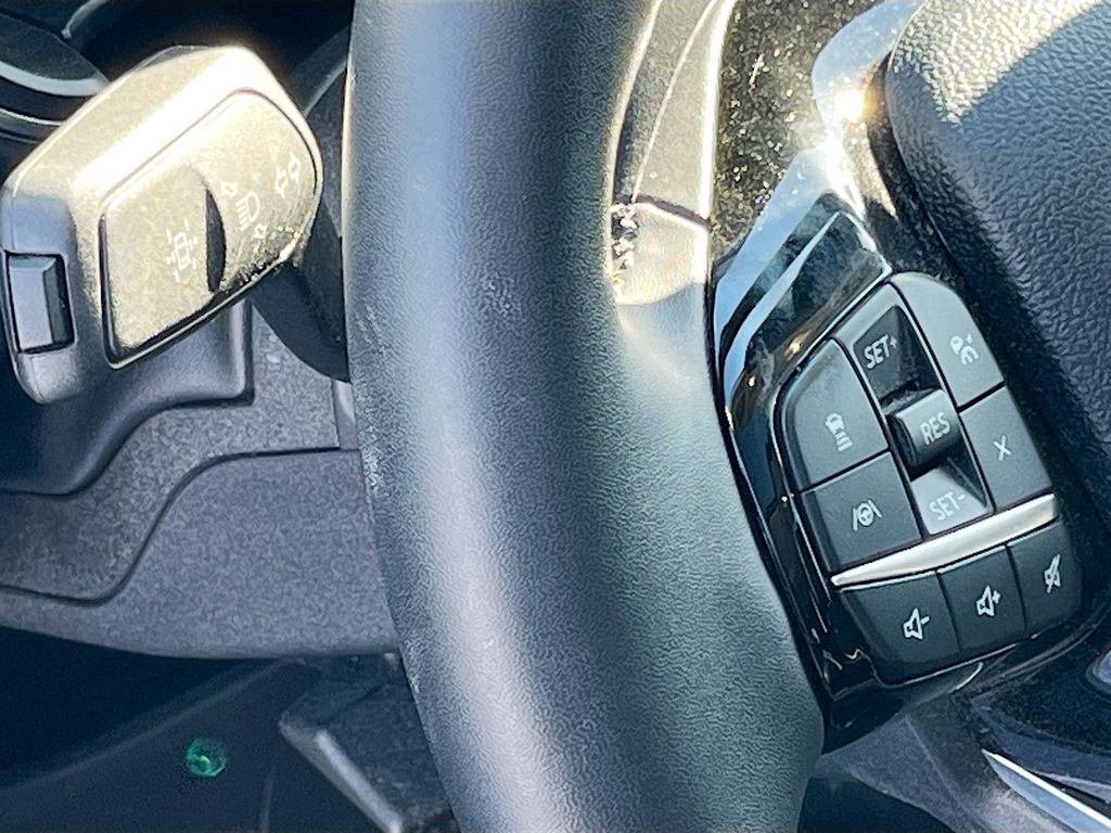 Used 2022 Ford Escape Titanium w/ Class II Trailer Tow Package image 10