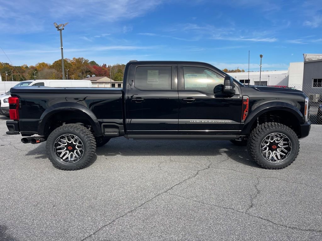 New 2026 Ford F250 Lariat w/ Black Appearance Package image 6
