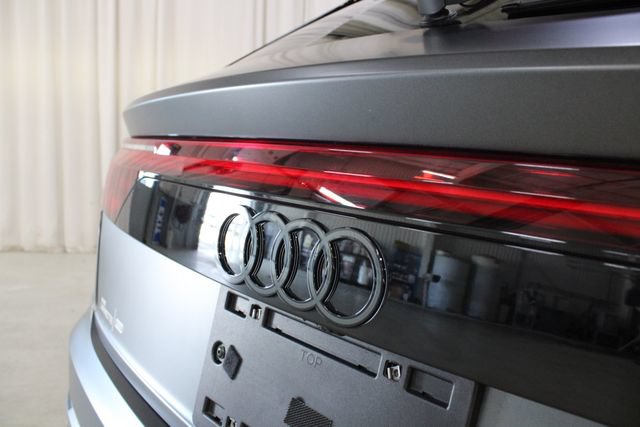 Used 2024 Audi SQ8 Premium Plus w/ S Sport Package AWD/4WD image 31