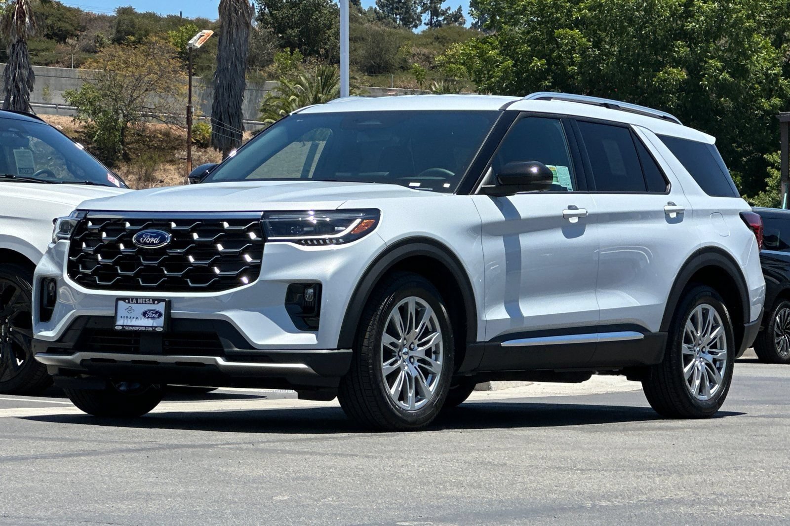 New 2026 Ford Explorer Platinum RWD image 7