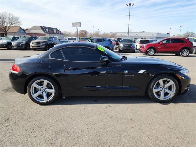 Used 2009 BMW Z4 sDrive30i image 2