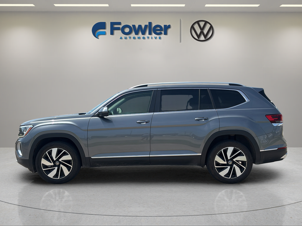 Used 2024 Volkswagen Atlas SEL AWD/4WD image 4