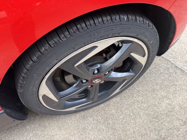 Used 2019 Hyundai Veloster Turbo Ultimate FWD image 5