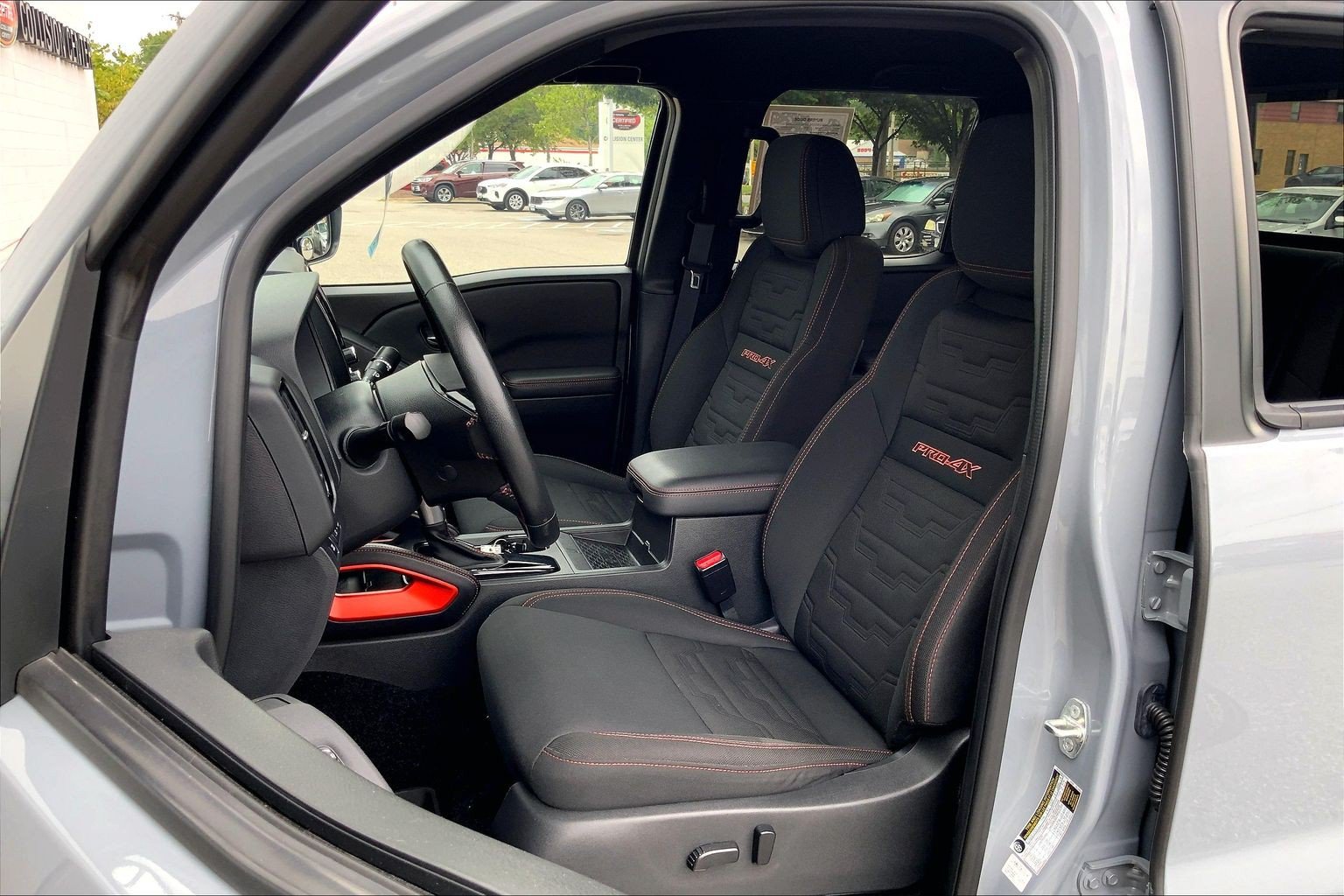 Used 2023 Nissan Frontier PRO-4X w/ Pro Convenience Package AWD/4WD image 29