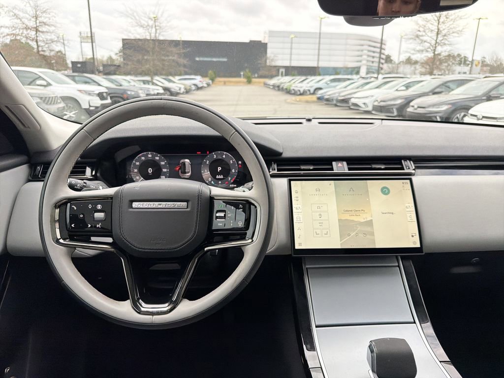 Used 2025 Land Rover Range Rover Velar S image 4