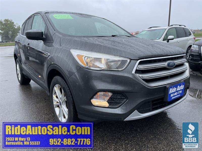 Used 2017 Ford Escape SE AWD/4WD image 3