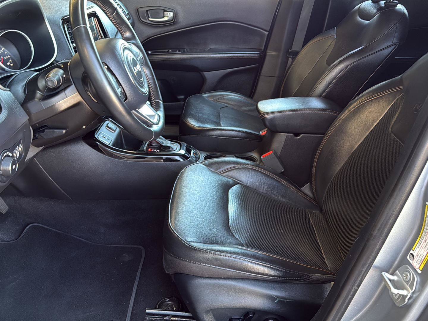 Used 2018 Jeep Compass Limited w/ Safe & Security Group FWD image 25