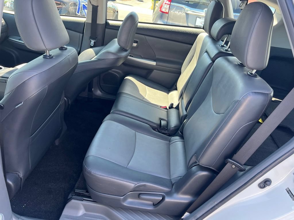 Used 2012 Toyota Prius V Five FWD image 15