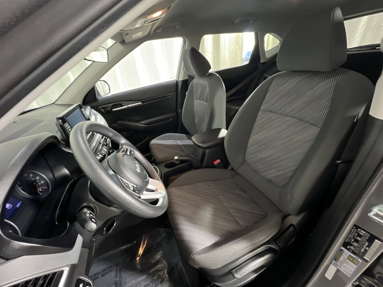 Used 2023 Kia Seltos LX image 22