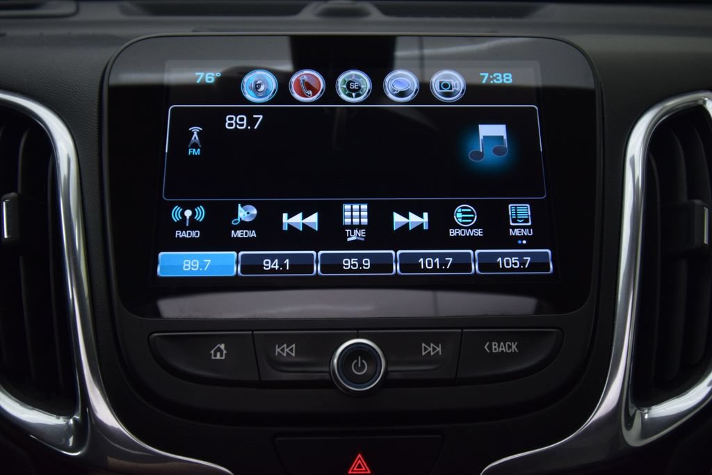 Used 2018 Chevrolet Equinox Premier AWD/4WD image 12