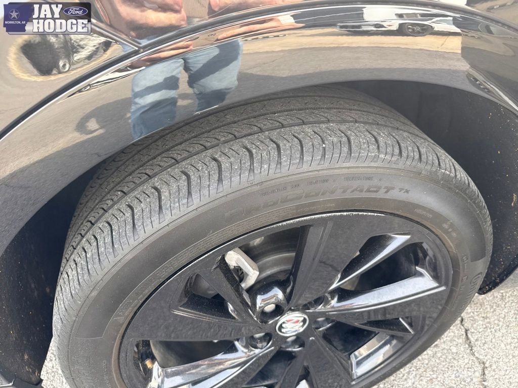 Used 2023 Buick Envision Preferred image 31