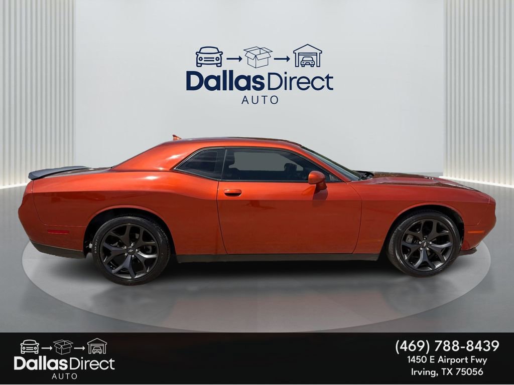 Used 2020 Dodge Challenger SXT w/ Blacktop Package RWD image 5