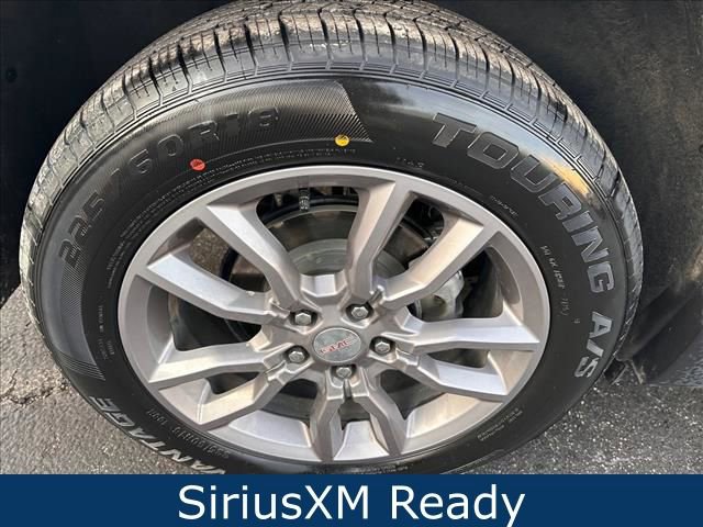 Certified 2024 GMC Terrain SLT image 14