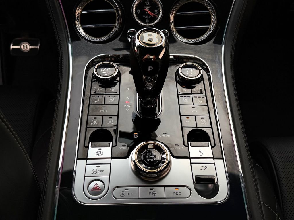 Used 2020 Bentley Continental GT V8 image 37