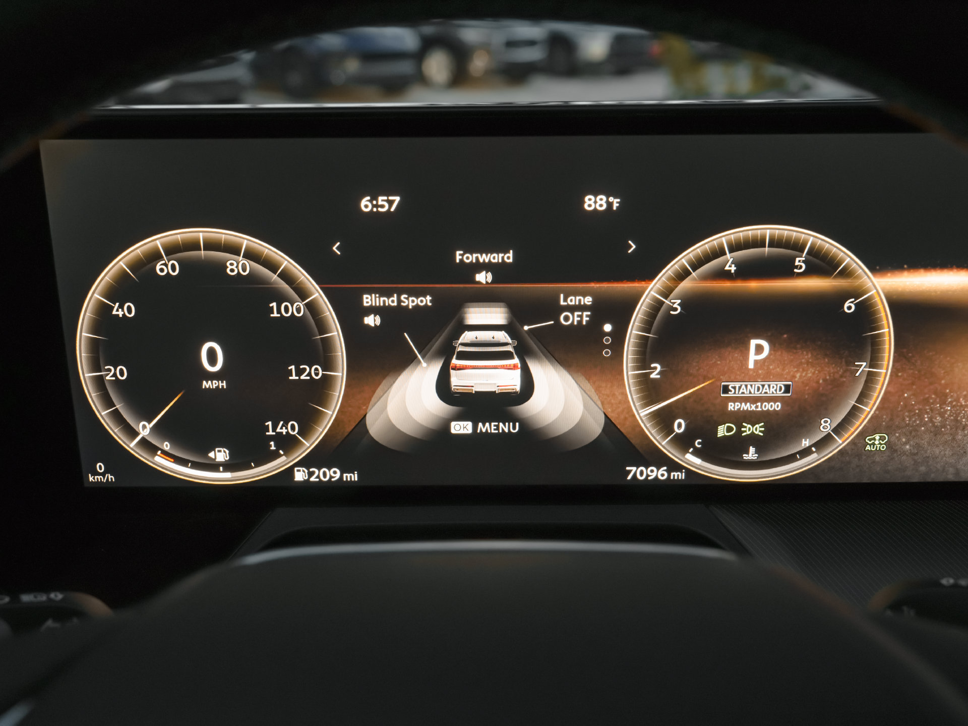 Used 2025 INFINITI QX80 Luxe RWD image 5