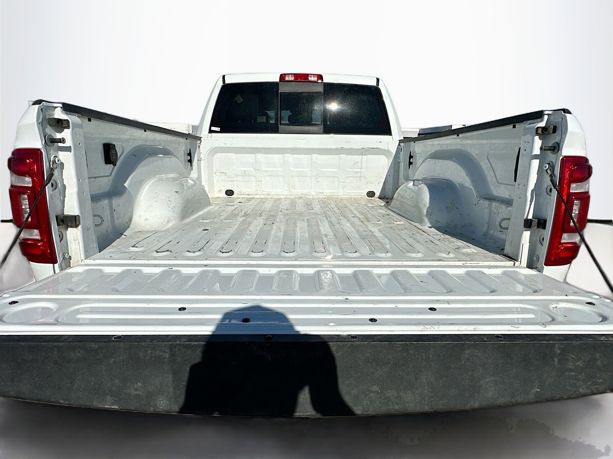 Used 2024 RAM 2500 Laramie w/ Safety Group image 29