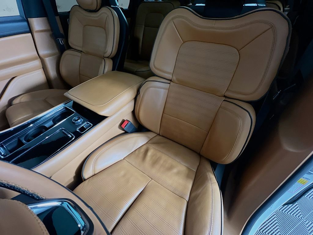 Used 2023 Lincoln Aviator Black Label w/ Dynamic Handling Package image 21