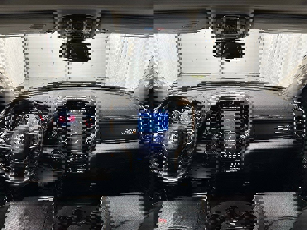 Used 2024 RAM 2500 Laramie image 40