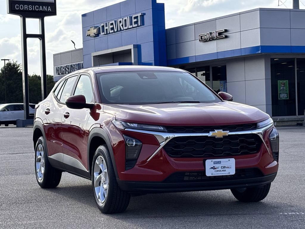 New 2026 Chevrolet Trax LS w/ LS Convenience Package FWD image 2