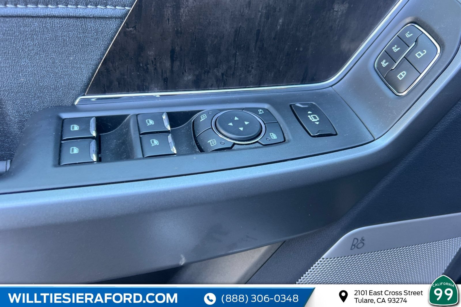 New 2026 Ford F250 Lariat w/ FX4 Off-Road Package AWD/4WD image 12