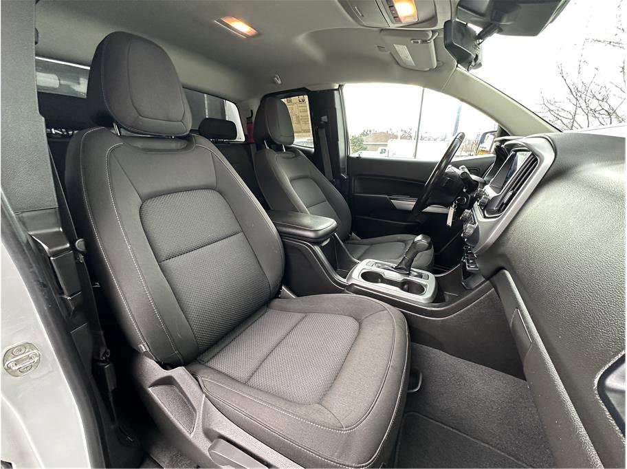Used 2019 Chevrolet Colorado LT w/ Safety Package image 15