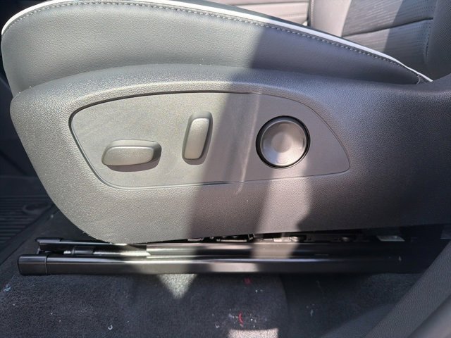 New 2026 Buick Enclave Sport Touring w/ Power Package image 17