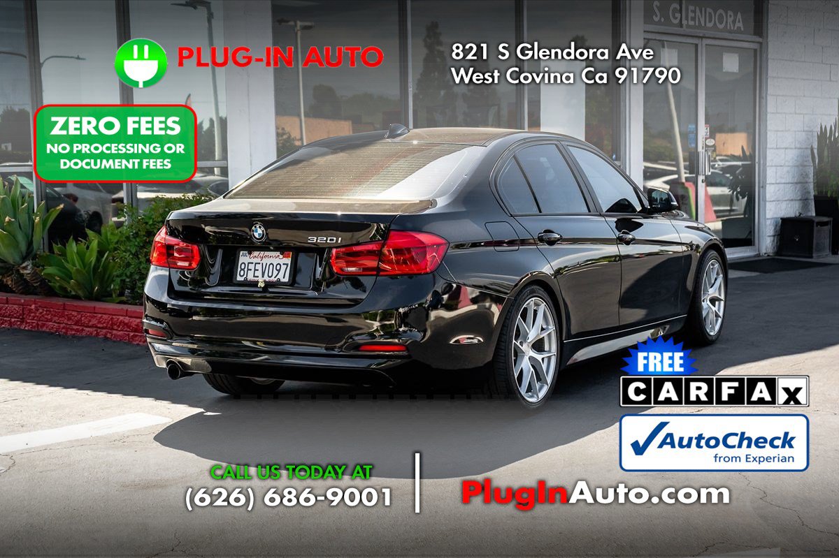 Used 2018 BMW 320i Sedan RWD image 5