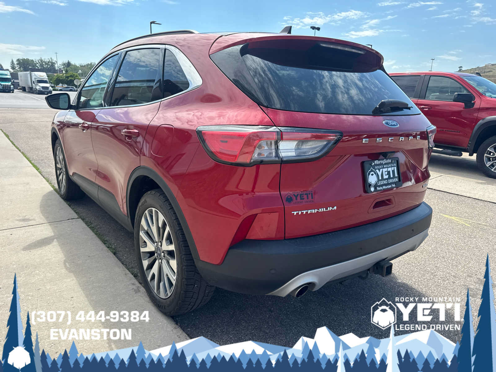 Used 2022 Ford Escape Titanium w/ Class II Trailer Tow Package AWD/4WD image 5