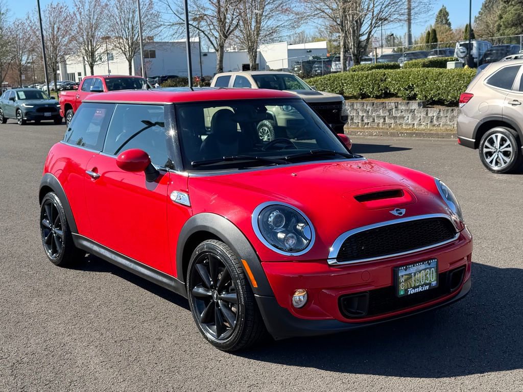 Used 2013 MINI Cooper S image 2