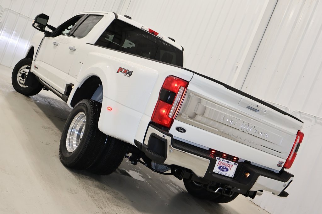 New 2025 Ford F350 King Ranch w/ Chrome Package image 35