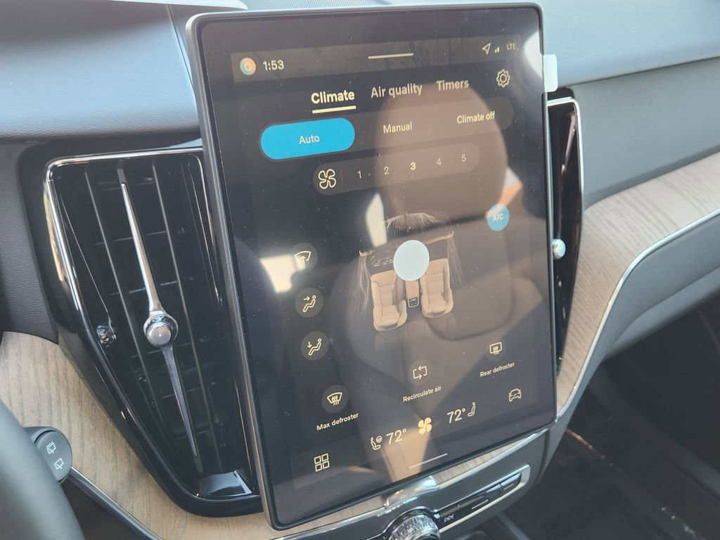 New 2026 Volvo XC60 B5 Plus w/ Protection Package Premier image 10