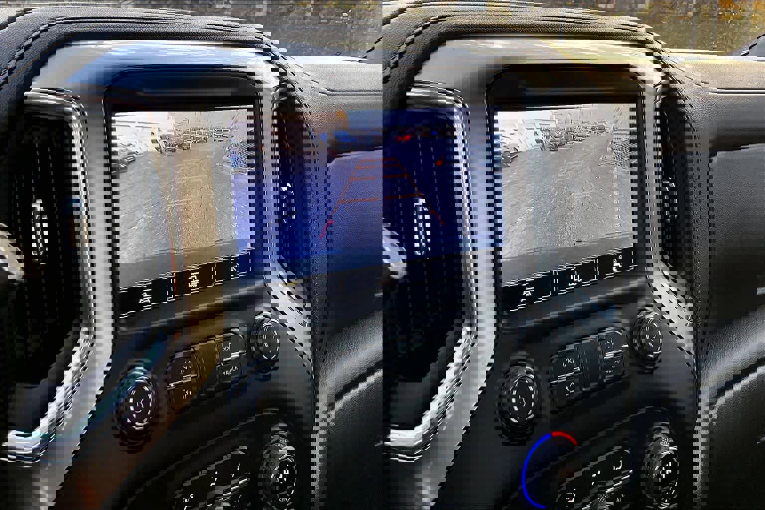 Used 2021 Chevrolet Silverado 1500 LT Trail Boss w/ Convenience Package II image 25