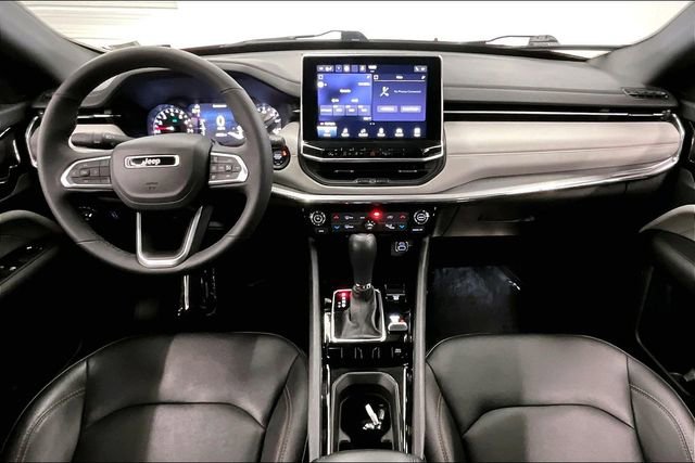 Used 2024 Jeep Compass Limited image 18