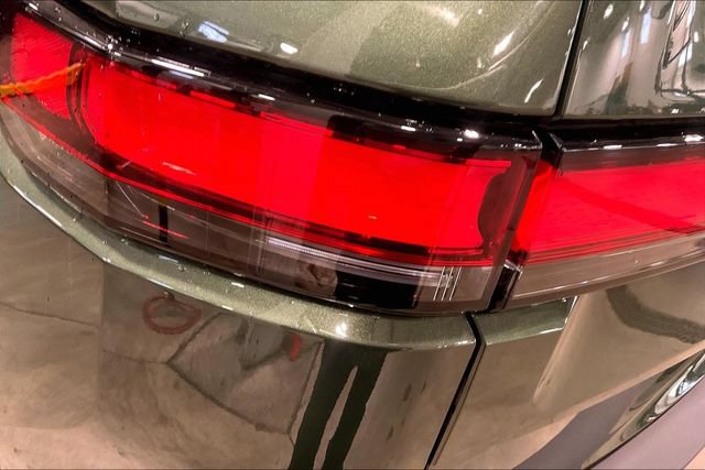Used 2023 Rivian R1S Adventure AWD/4WD image 29
