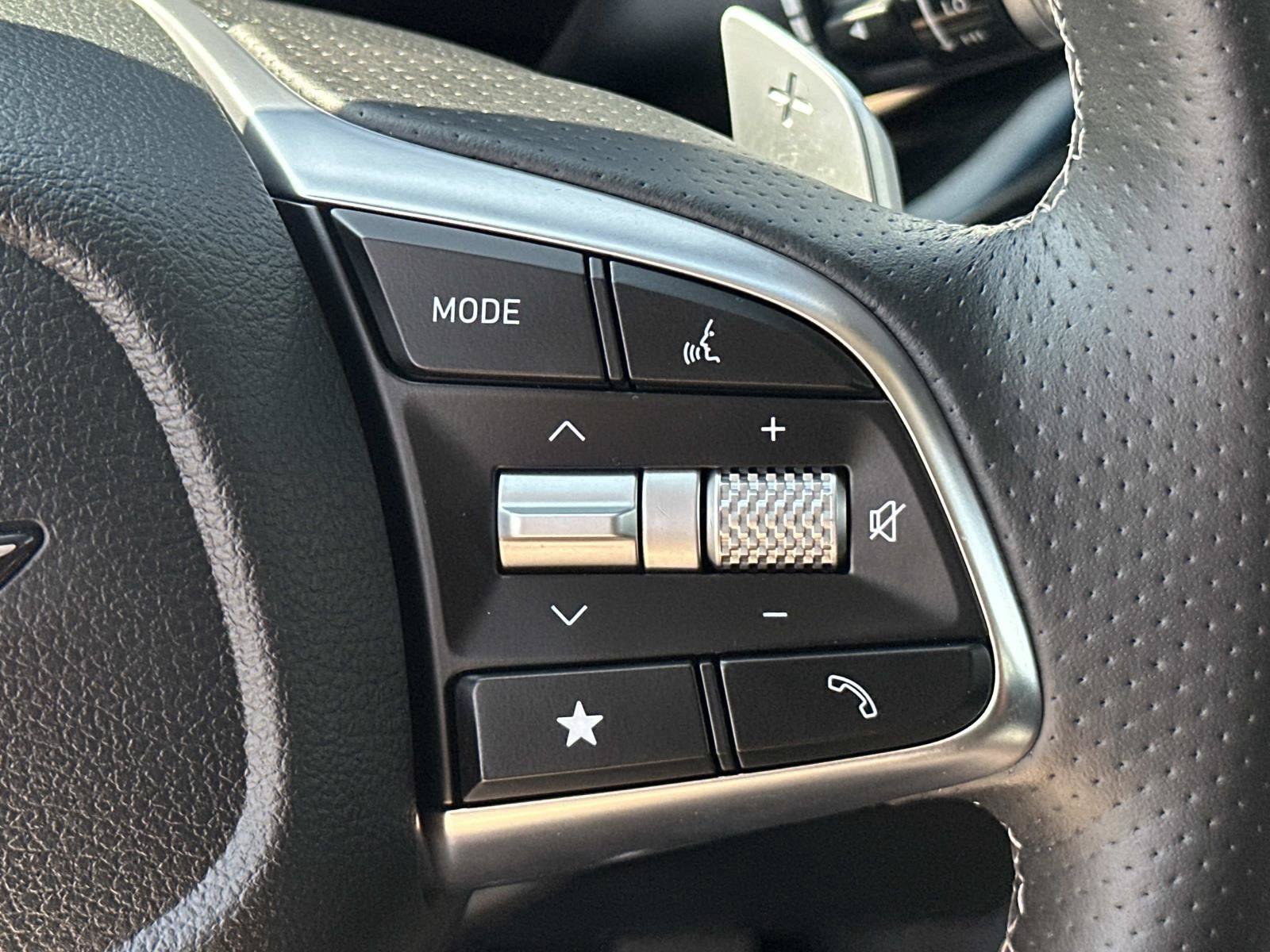 Used 2026 Genesis G70 2.5T RWD image 20