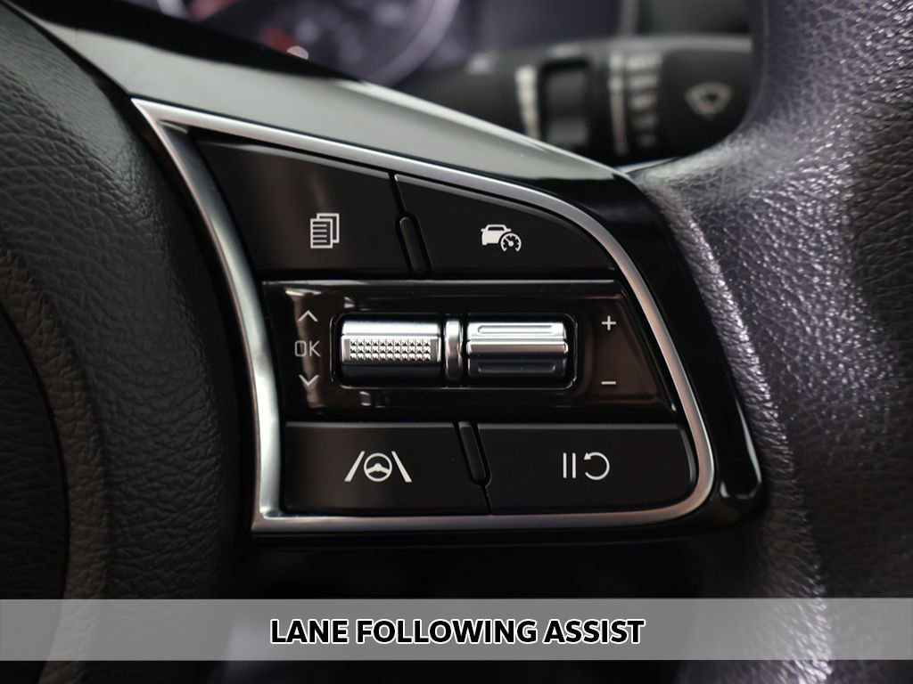 Used 2023 Kia Forte LXS w/ LXS Technology Package image 3