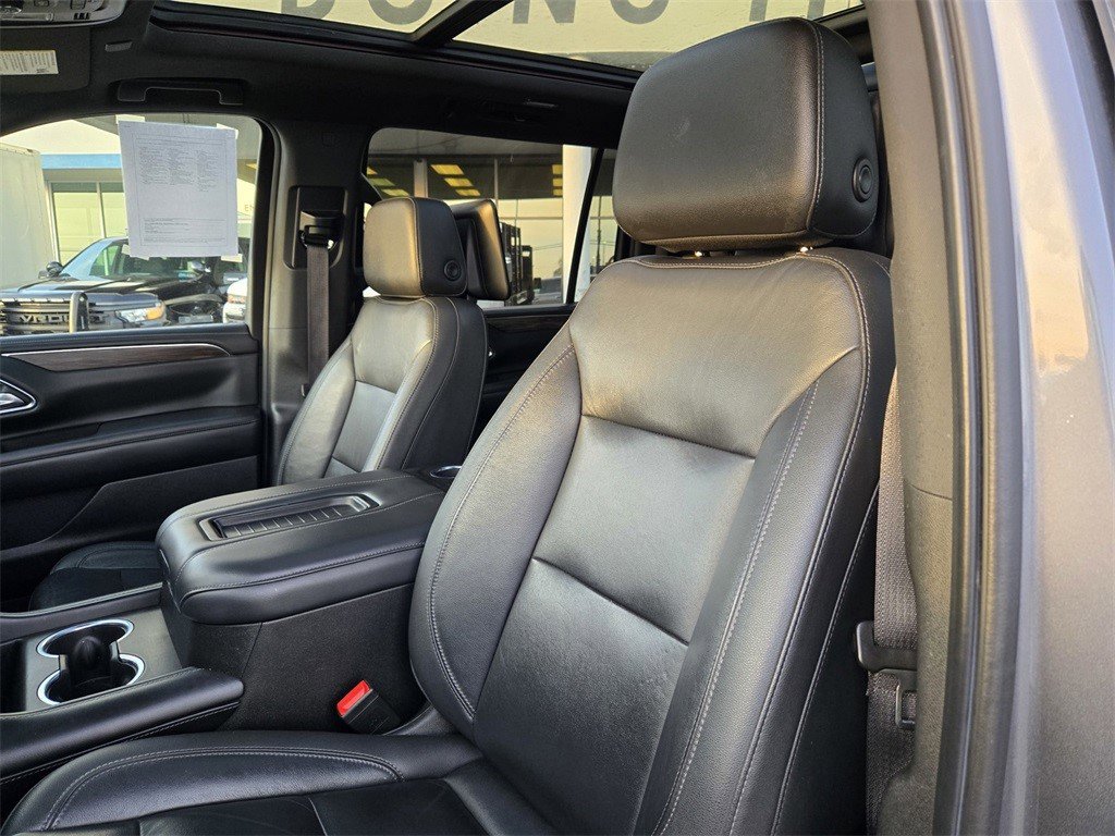 Certified 2021 Chevrolet Suburban LT w/ Rear Media and Nav Package image 12