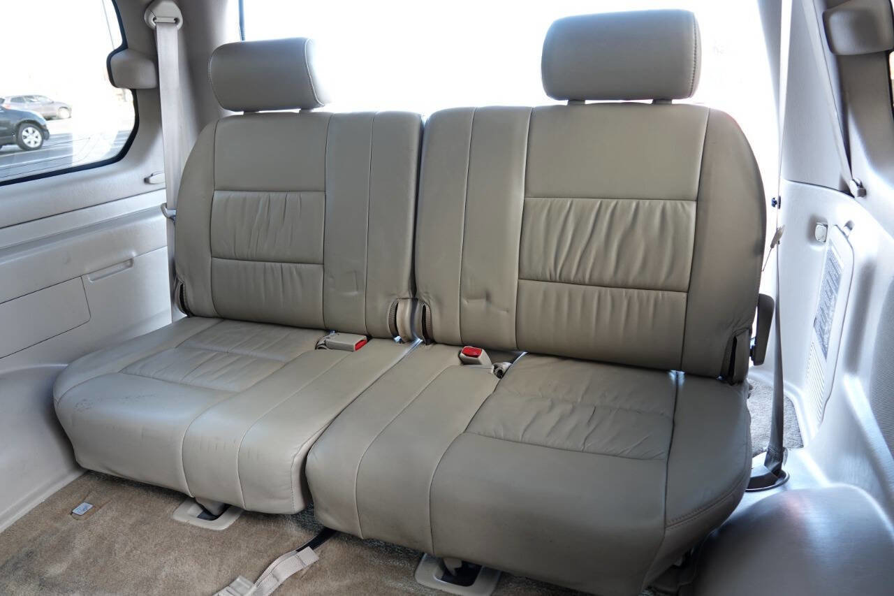 Used 2002 Toyota Land Cruiser AWD/4WD image 60