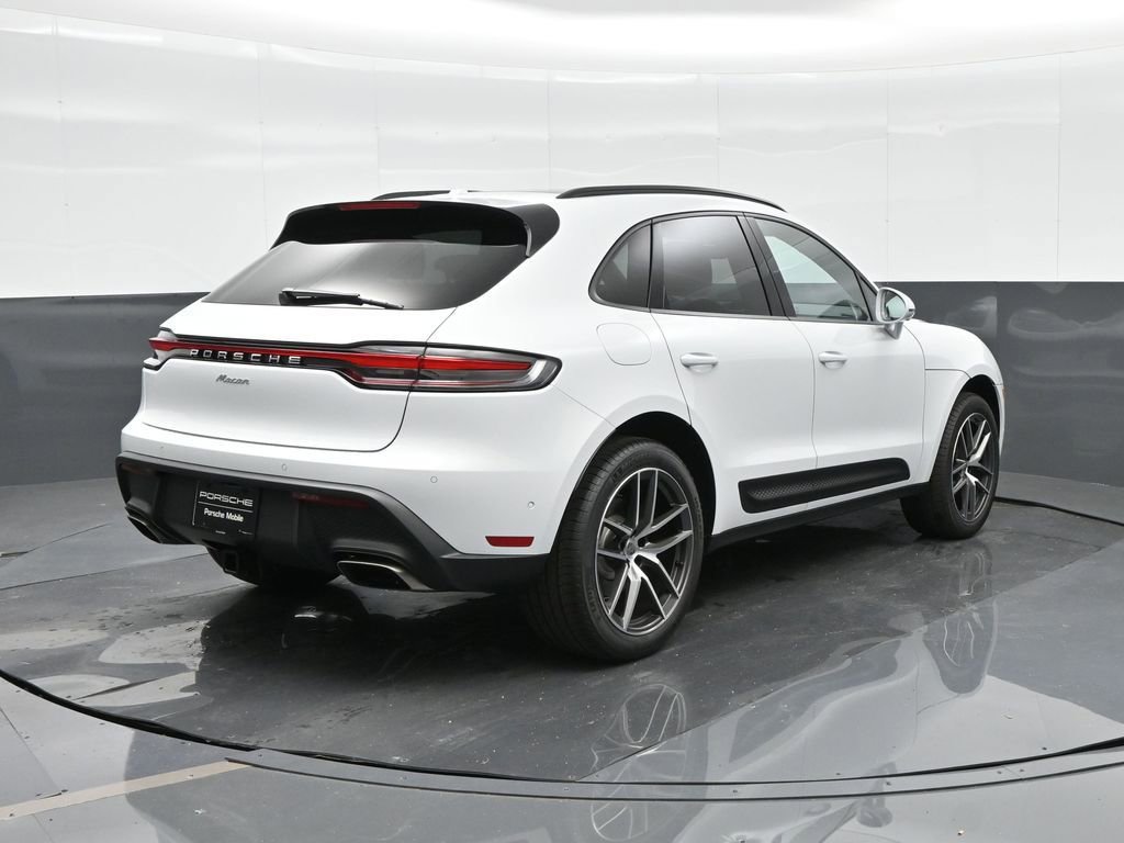 New 2026 Porsche Macan image 6