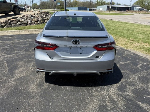 Used 2022 Toyota Camry SE AWD/4WD image 6