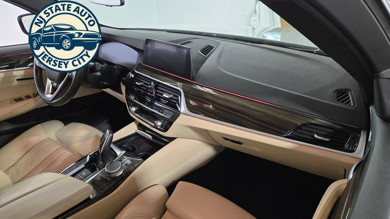 Used 2020 BMW 530i w/ Convenience Package RWD image 36