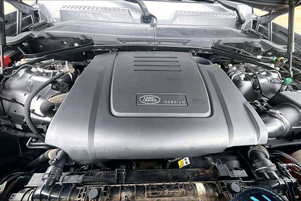 Used 2022 Land Rover Defender 110 S image 8