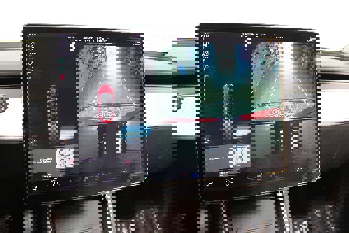 Used 2018 Tesla Model 3 Performance image 20