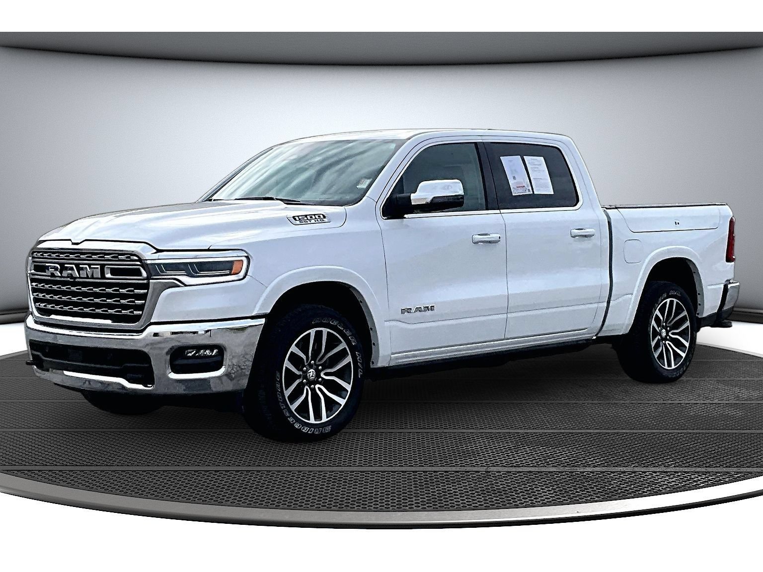 Certified 2025 RAM 1500 Limited AWD/4WD image 17