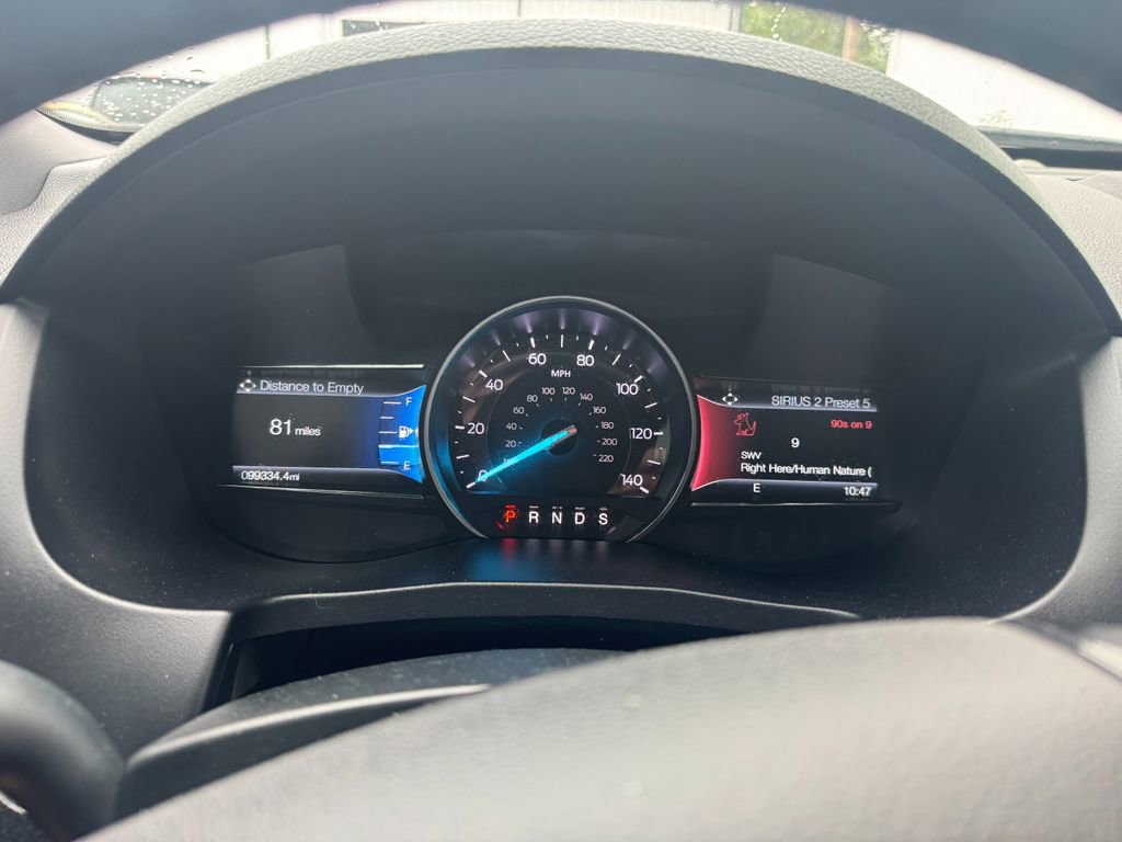 Used 2019 Ford Explorer XLT w/ Equipment Group 202A image 8