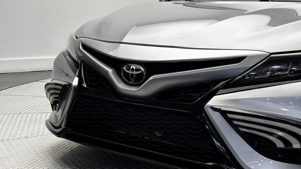 Used 2023 Toyota Camry SE AWD/4WD image 2