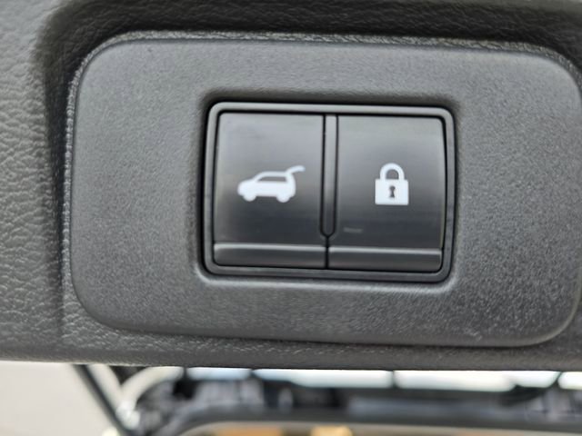 Used 2021 Nissan Rogue Platinum image 34