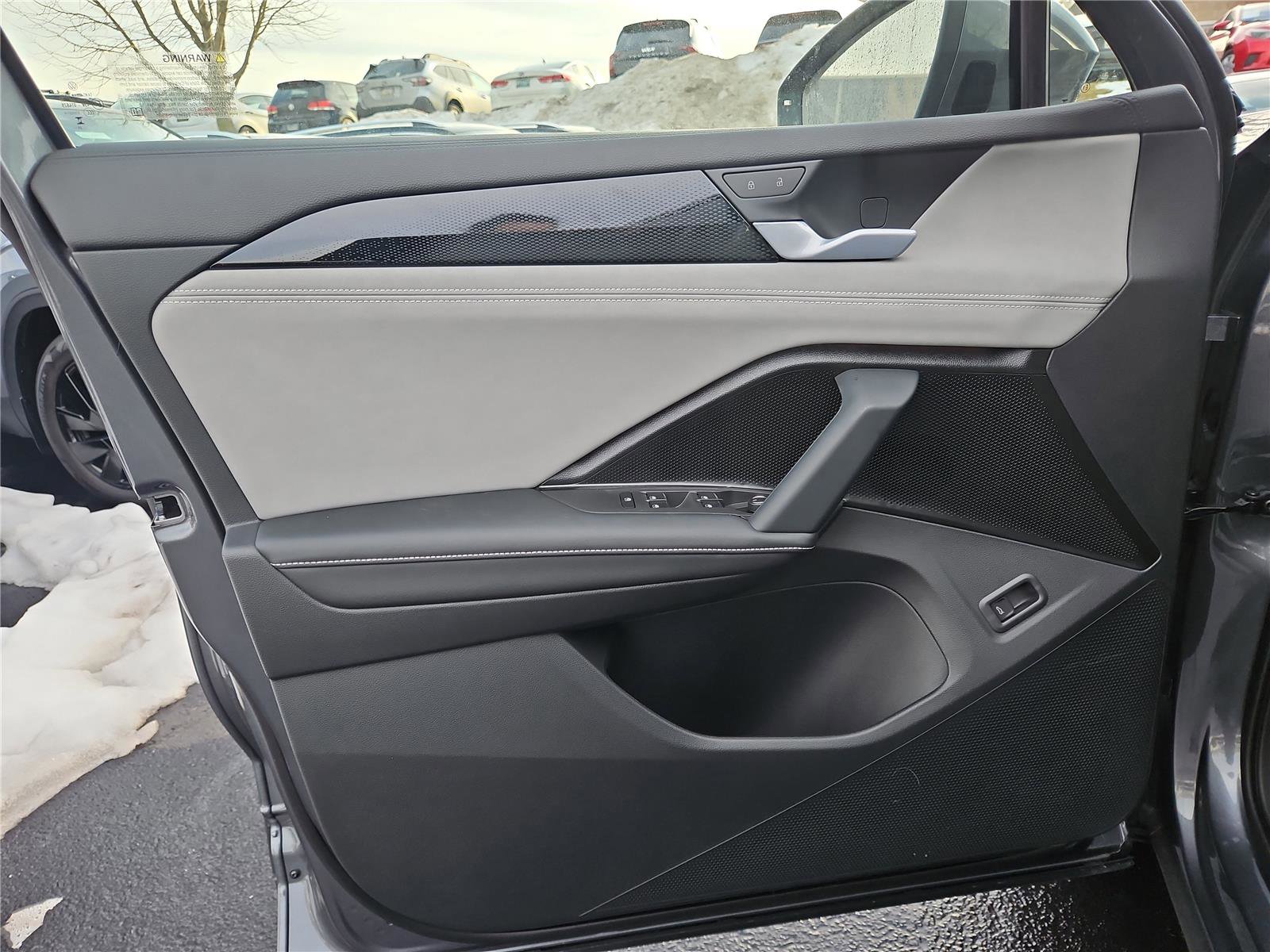 New 2026 Volkswagen Tiguan SE image 12